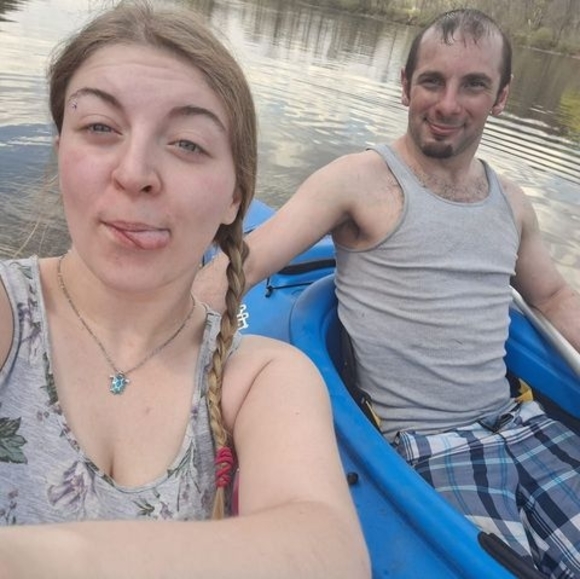 Meet your Posher, Adriana - Picture 1 of 1